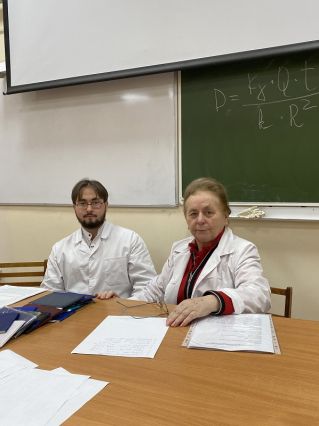 Профессор Попова Н.М. на экзамене